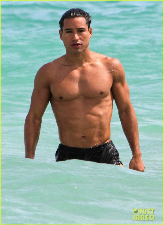 Mario Lopez Jogs on the Beach in Miami