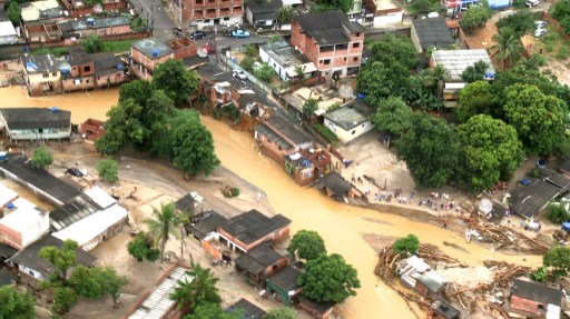Dos muertos y 200.000 afectados por fuertes lluvias en Río de Janeiro