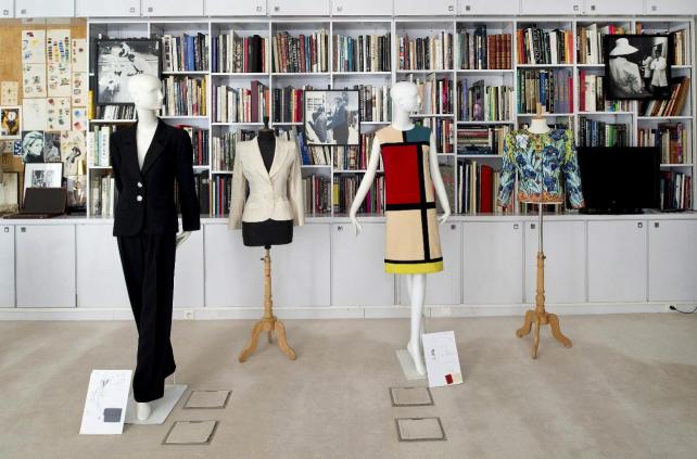 Creaciones de YSL muestran en Bruselas modernidad de diseños