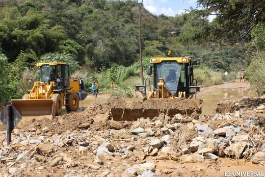 Ocariz prometió arreglar el problema del agua y la vía en Paulo VI