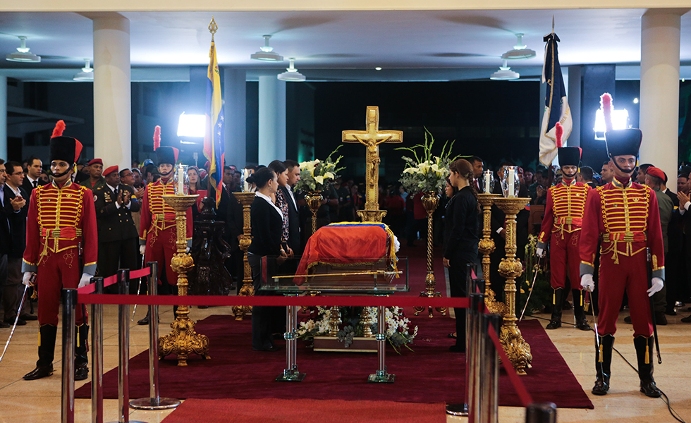 Chávez es velado en Capilla Ardiente hasta el viernes