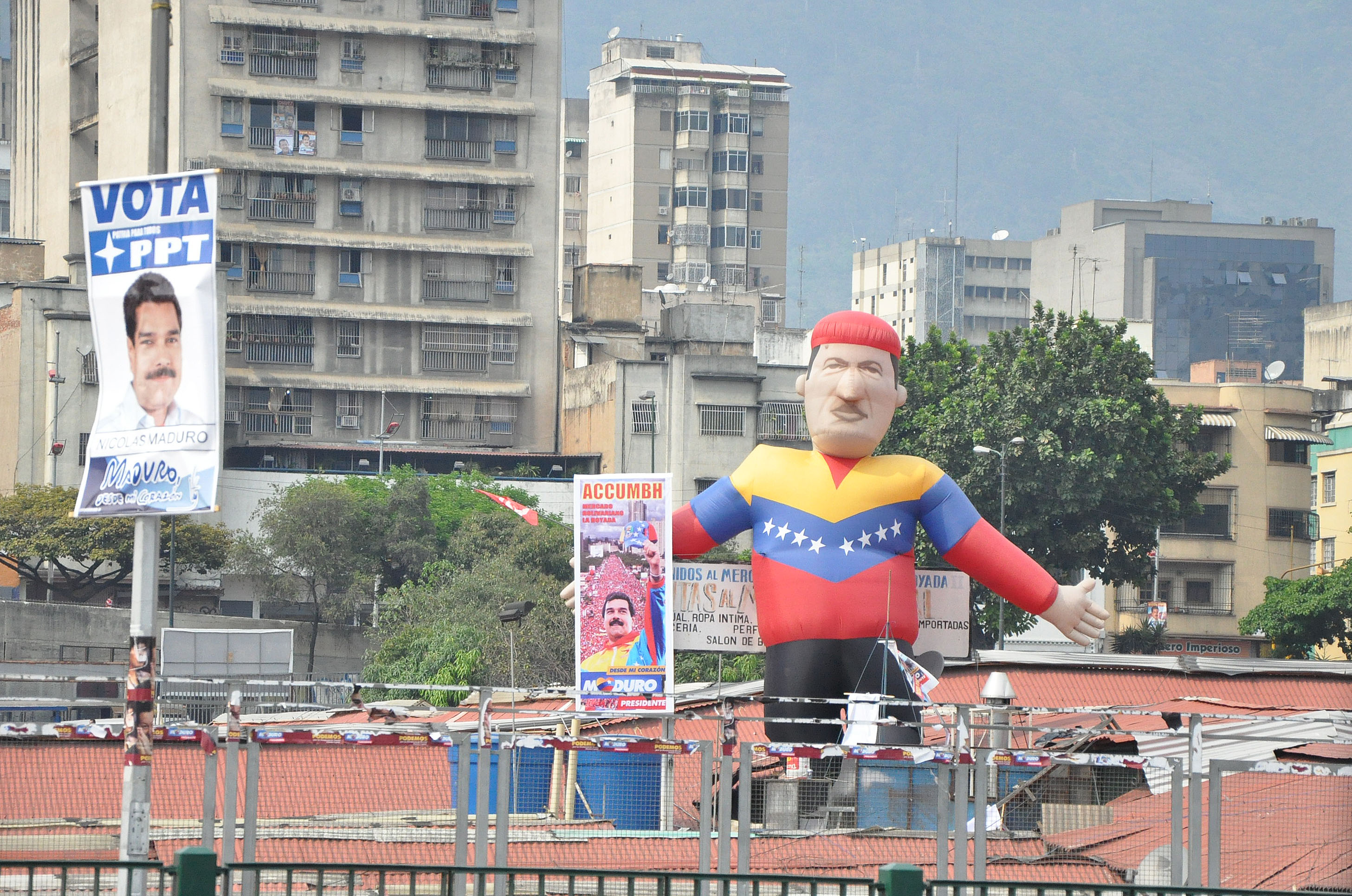 Así dejaron los chavistas la Avenida Bolívar (Fotos)