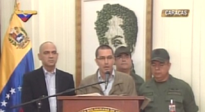 Arreaza anuncia militarización de las zonas eléctricas de Venezuela