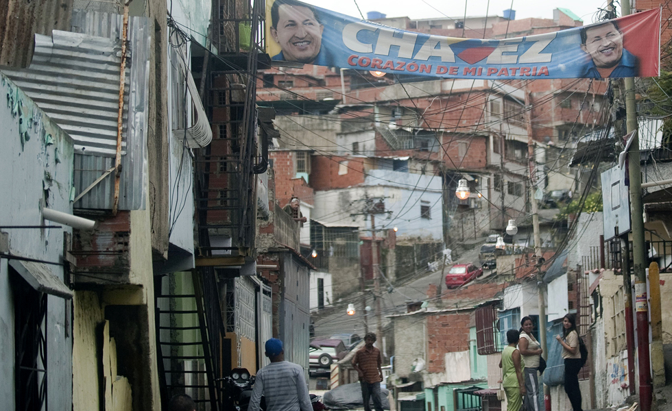ABC: El equipo de campaña de Maduro admite el colapso económico