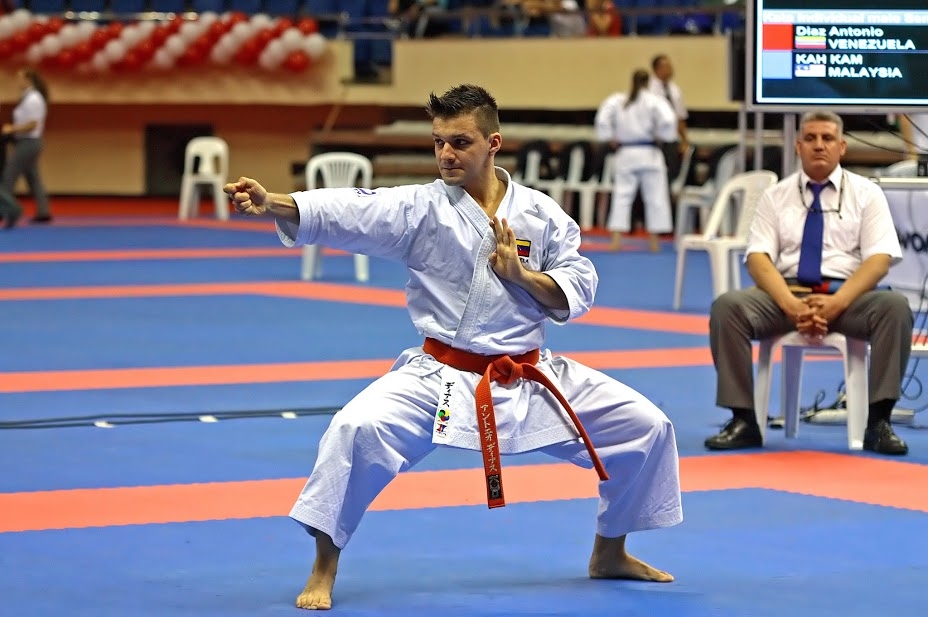 Antonio Díaz inicia defensa del título en Panamericano de Karate Do