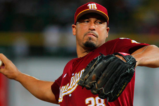 Carlos Zambrano se queda sin equipo