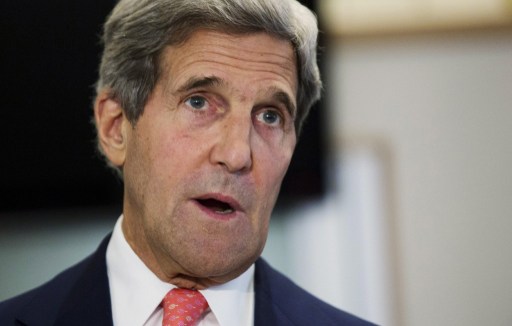 Kerry insta a militares egipcios a convocar elecciones