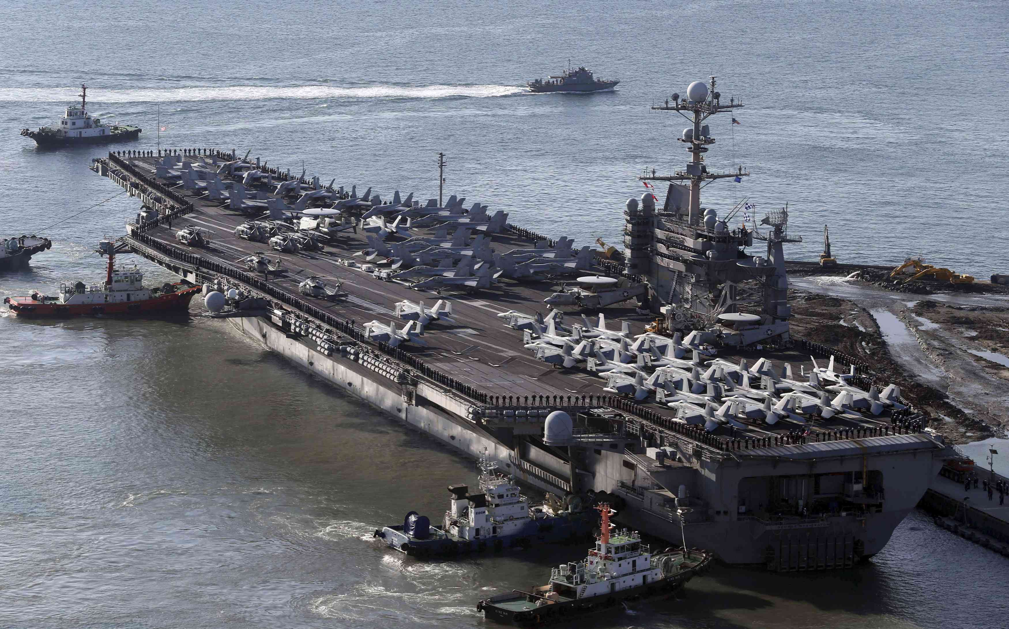 Corea del Norte amenazó con destruir portaaviones de EEUU