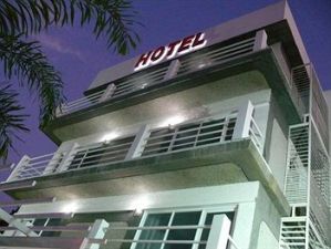Hoteles esperan instrucciones para cambio de divisas en el país