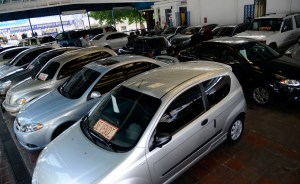 En 2013 la venta de carros disminuyó 24,3%