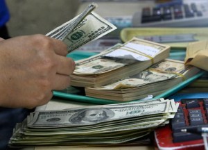 La tasa Sicad subió a 11,36 bolívares por dólar