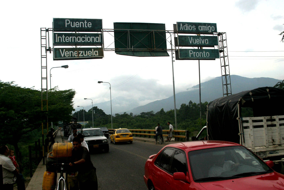 Ordenan a la Fanb impedir paso por las fronteras de 10 pm a 5 am