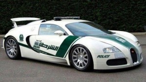 Policía de Dubai ya luce su espectacular flota de automóviles (Fotos)