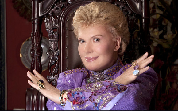 ¿Recuerdas a Walter Mercado? Así luce el famoso astrólogo a sus 87 años