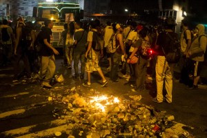 Una noche de destrozos en Chacao (Fotos)