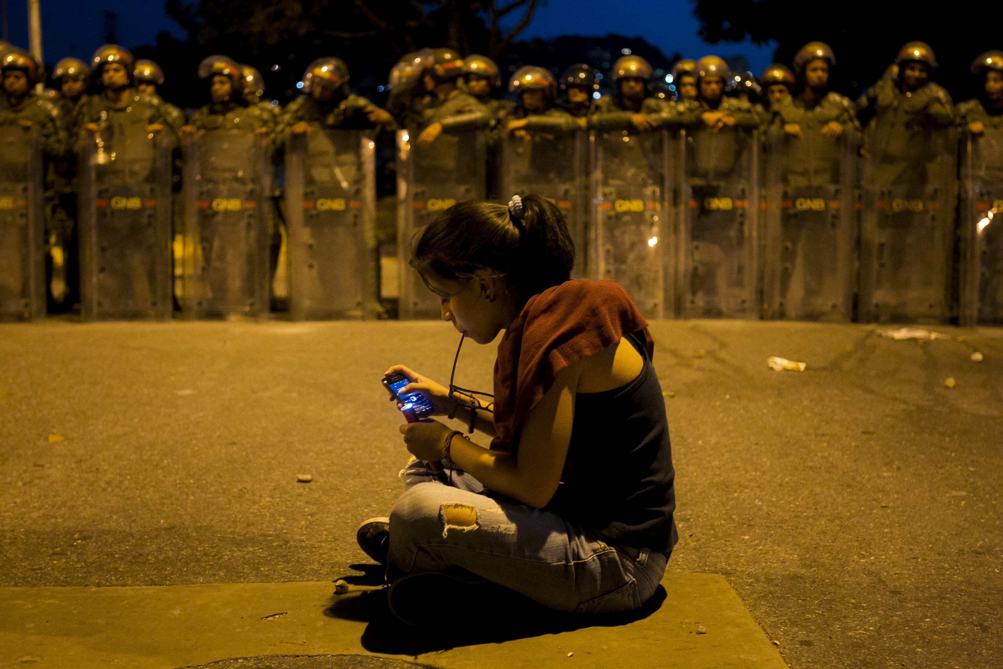 ¿Quiénes son los militares venezolanos investigados por la justicia de Argentina y por qué?