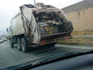Denuncian que impiden acceso a vertedero de basura en Maracay