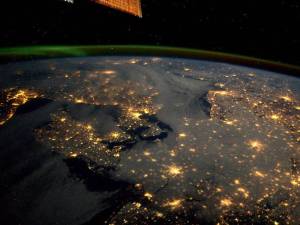 Espectacular: Así se ven estas ciudades de noche desde el espacio (Fotos)