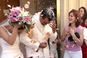 En tu boda cualquier cosa puede pasar (Video + Fail)