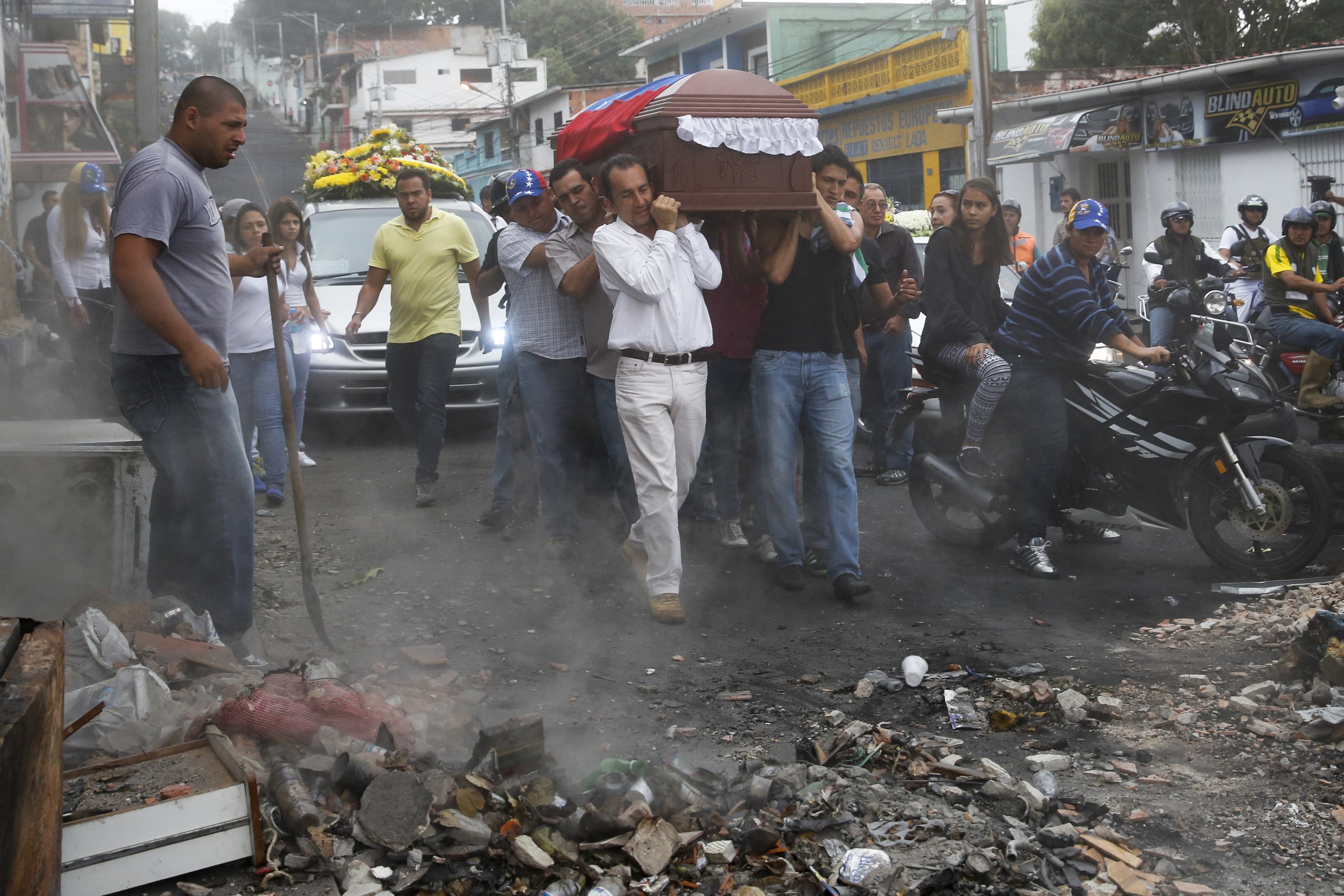 Venezuela conmemora el Caracazo bajo el estigma de semanas de disturbios