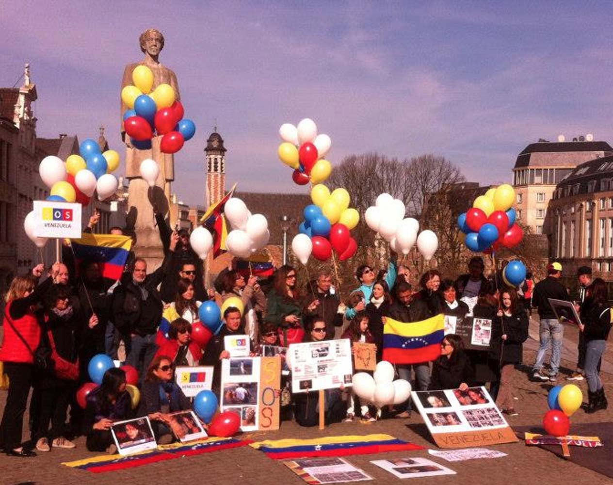 Venezolanos protestaron este 8M en Bruselas (Fotos)