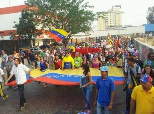 Manifestantes se apoderan de las calles de Valencia este 25M (FOTOS)