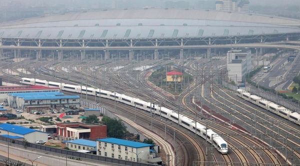 Al menos 27 muertos y 109 heridos en ataque en estación de trenes en China