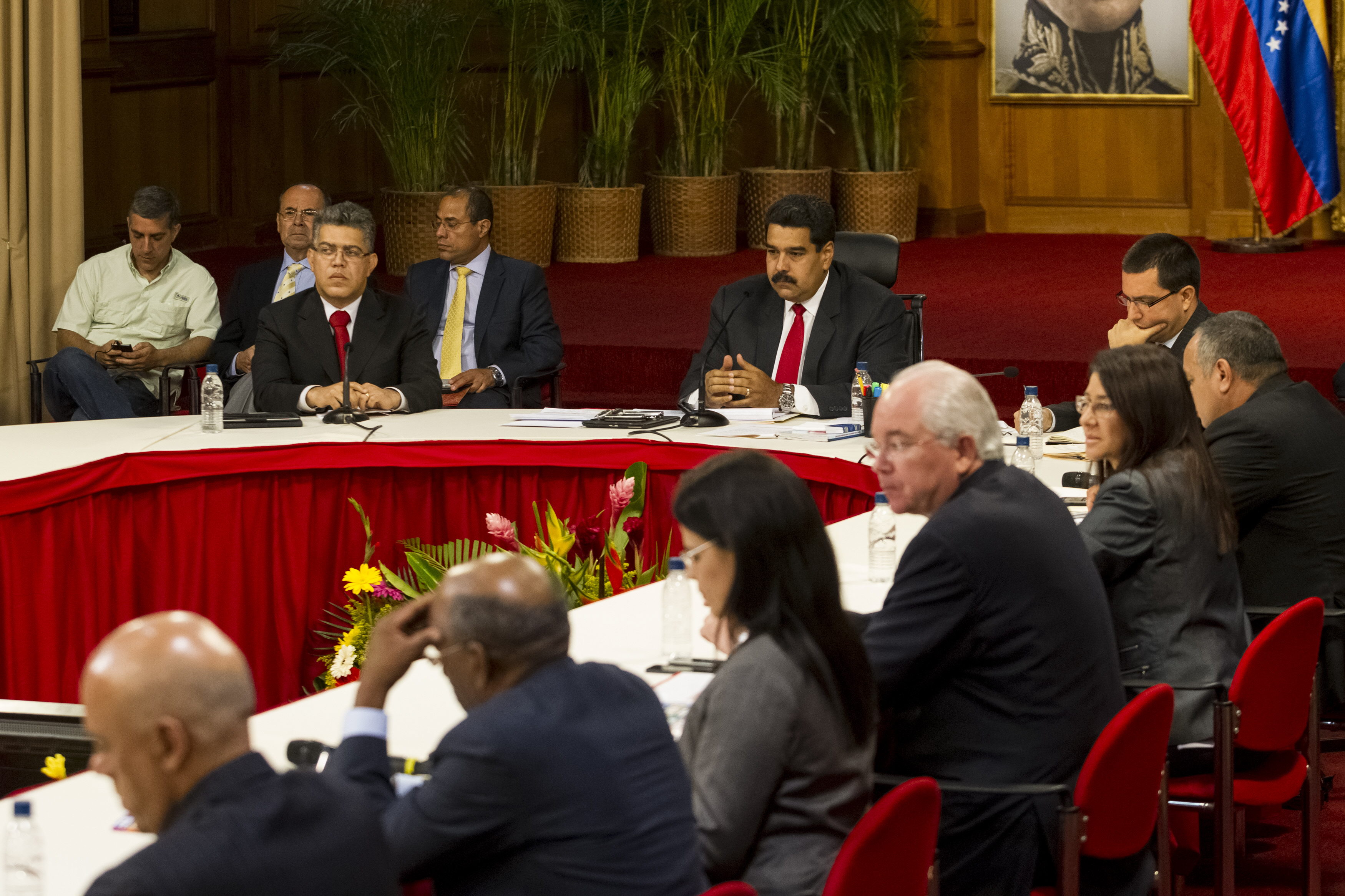 La reunión entre Gobierno y oposición fue postergada para la semana que viene