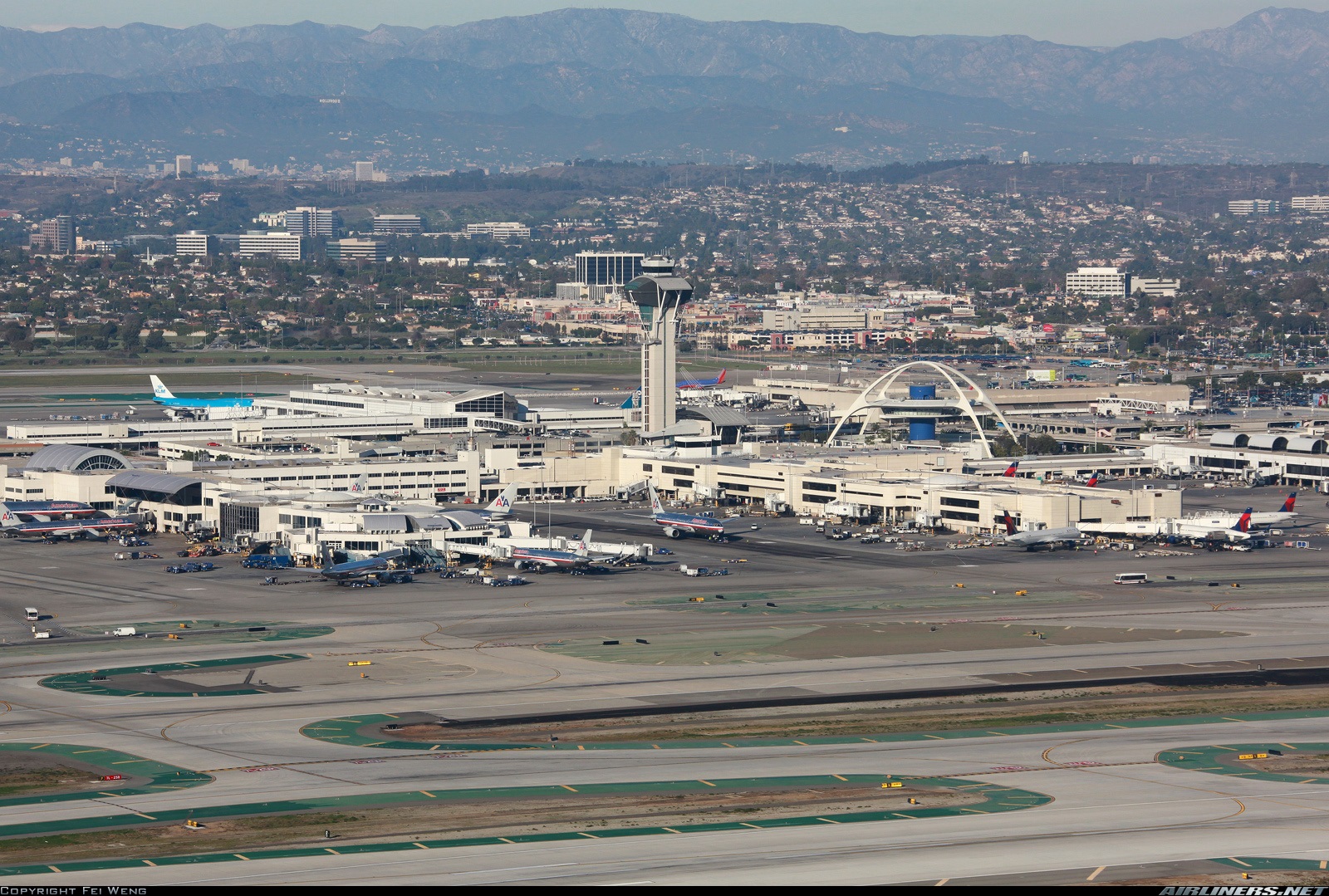 Paralizado Aeropuerto internacional de Los Ángeles tras falla informática