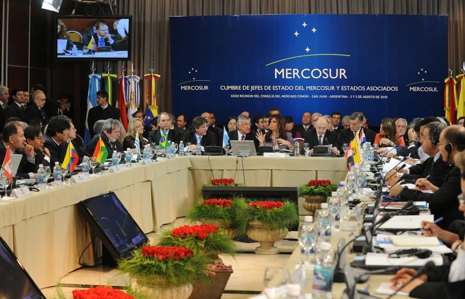 Cumbre Mercosur en Caracas colmada de planes
