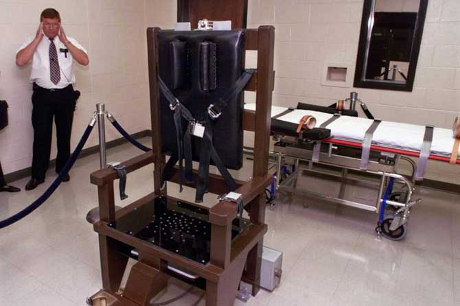 Silla eléctrica vuelve a ser ley para los condenados en Tennessee