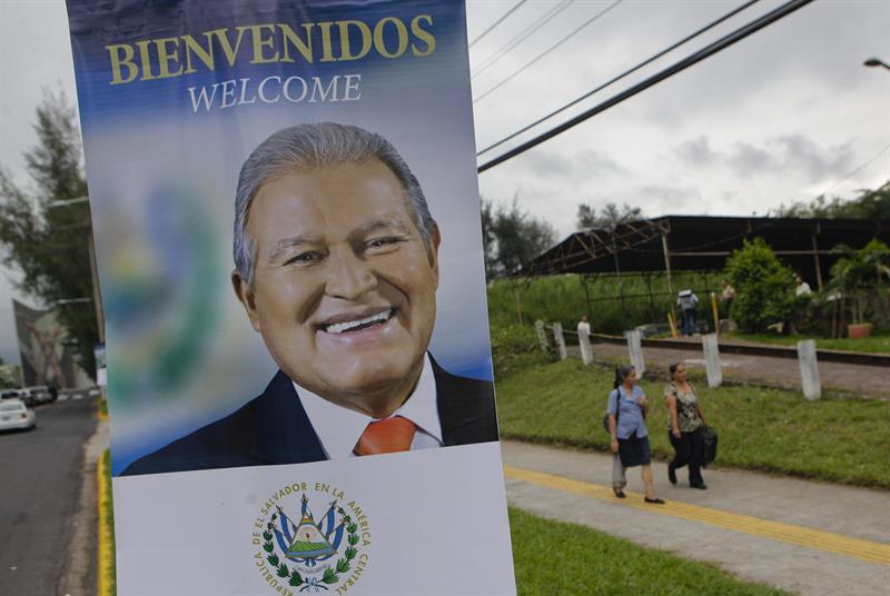 Sánchez Cerén, otro exguerrillero que llega al poder en América Latina