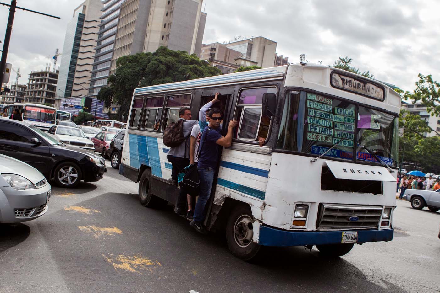 Gobierno y transportistas se enfrentan por aumento