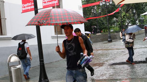 Inicio de semana lluvioso con nubosidad en el país