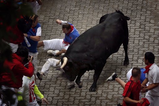 Dos heridos en el tercer encierro de San Fermín