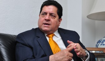 Edgar Zambrano: Inmunidad diplomática y parlamentaria debe respetarse en igual rango