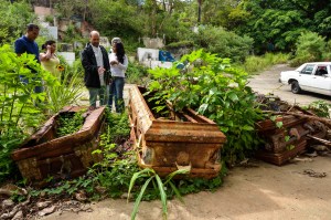 Piden intervención de Cementerio del Sur tras irregularidades (Fotos)