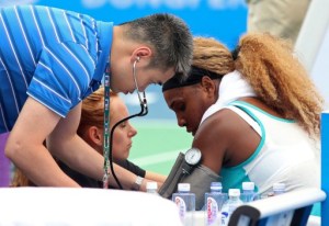Serena Williams se retiró enferma del Open de Wuhan