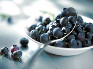 Arándano: los increibles beneficios de esta fruta que ayudan a prevenir enfermedades crónicas
