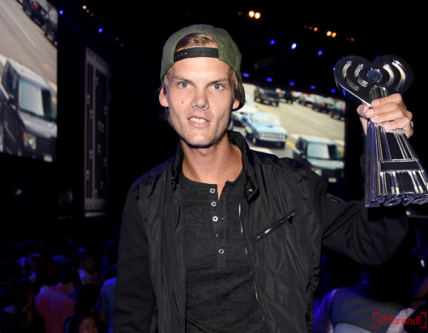 2014 iHeartRadio Music Awards - Backstage & Audience