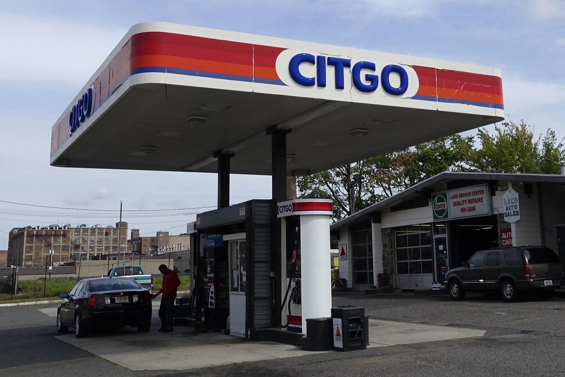 Posibles compradores visitan dos refinerías de Citgo