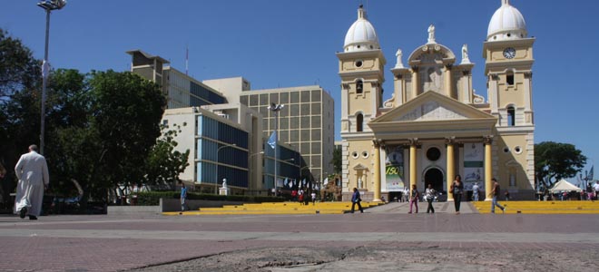 ¿Por qué aman a la Virgen solo en noviembre?