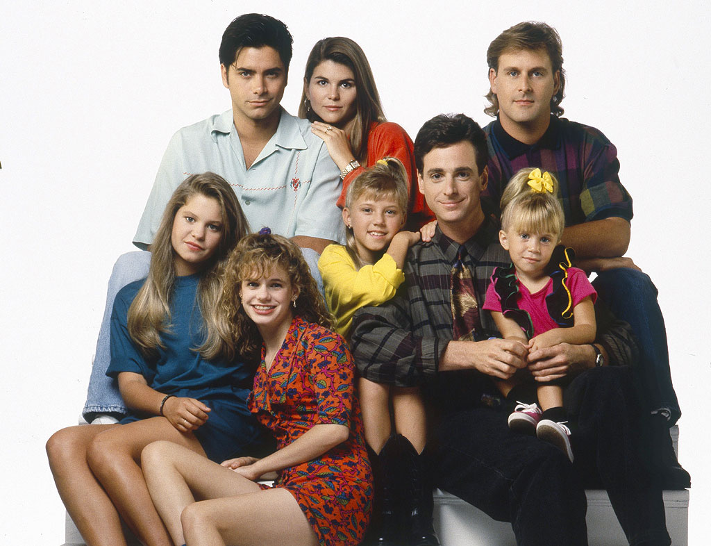 El elenco de “Full House” se reencuentra para cantar el tema de la serie (Fotos)