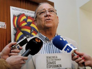 Mario Isea pide a los demócratas españoles que no favorezcan la impunidad en Venezuela