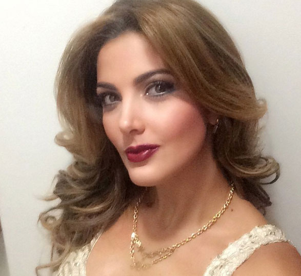 Myriam Abreu impone su belleza en “Debut”