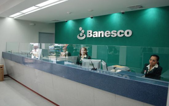 Bancos privados se desligaron desde este lunes de las operaciones cambiarias