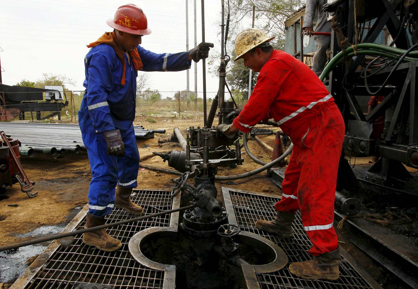 Venezuela insistirá en cumbre de Arabia Saudí fijar banda de precios petroleros