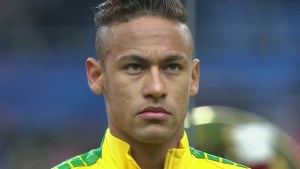Neymar podrá ejercitarse en terreno de juego si supera prueba del sábado