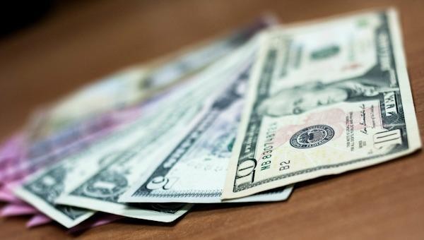 Dólar Simadi bajó al cierre de la semana