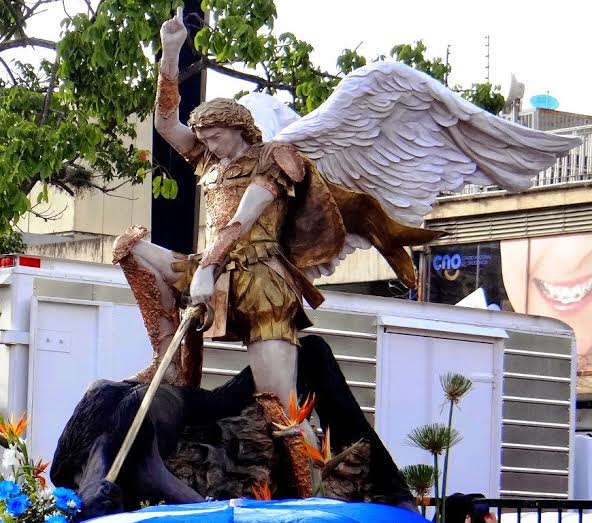 Se esperan unas 10 mil personas para la procesión de San Miguel Arcángel